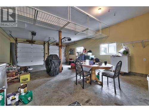 2116 Young Avenue, Kamloops, BC - Indoor Photo Showing Garage