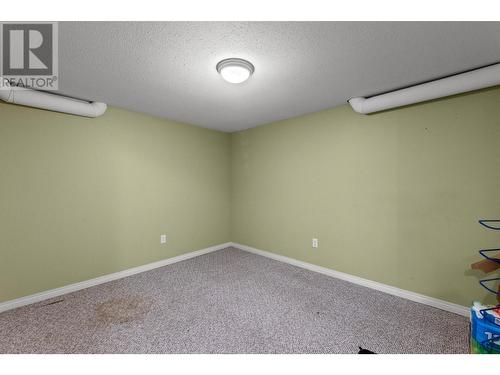 2116 Young Avenue, Kamloops, BC - Indoor Photo Showing Other Room