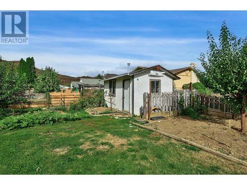 2116 Young Avenue, Kamloops, BC - Outdoor