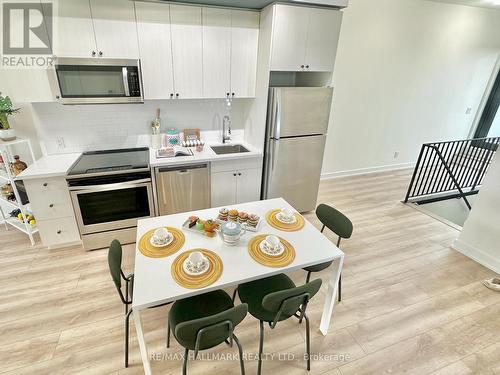 Ph 924 - 2799 Kingston Road, Toronto, ON - Indoor Photo Showing Kitchen With Stainless Steel Kitchen