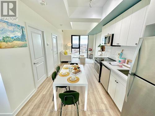 Ph 924 - 2799 Kingston Road, Toronto, ON - Indoor Photo Showing Kitchen