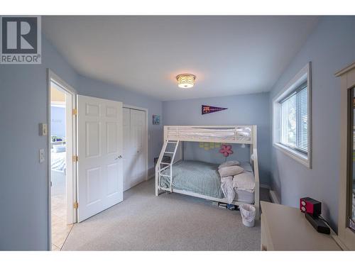 310 Spruce Avenue, Kaleden, BC - Indoor Photo Showing Bedroom