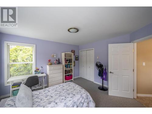 310 Spruce Avenue, Kaleden, BC - Indoor Photo Showing Bedroom