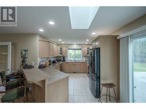 310 Spruce Avenue, Kaleden, BC - Indoor Photo Showing Kitchen