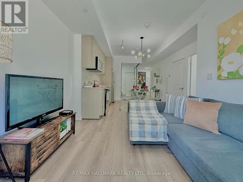 223 - 2799 Kingston Road, Toronto, ON - Indoor Photo Showing Living Room