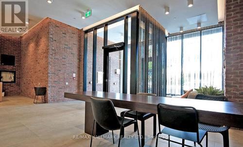 223 - 2799 Kingston Road, Toronto, ON - Indoor