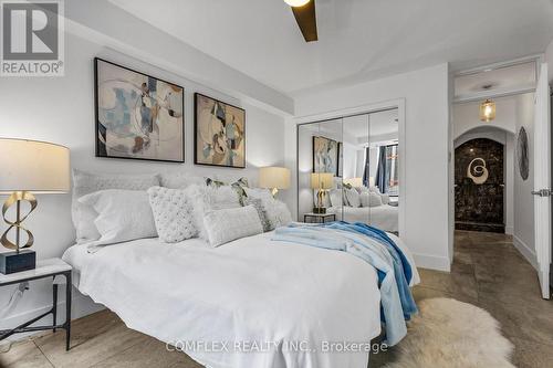 208 - 500 Glencairn Avenue, Toronto, ON - Indoor Photo Showing Bedroom