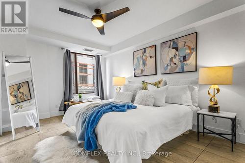 208 - 500 Glencairn Avenue, Toronto, ON - Indoor Photo Showing Bedroom