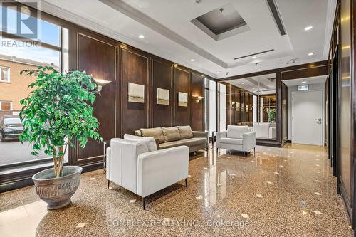 208 - 500 Glencairn Avenue, Toronto, ON - Indoor Photo Showing Other Room