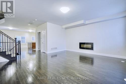 25 Plowman Lane, Richmond Hill, ON - Indoor Photo Showing Other Room