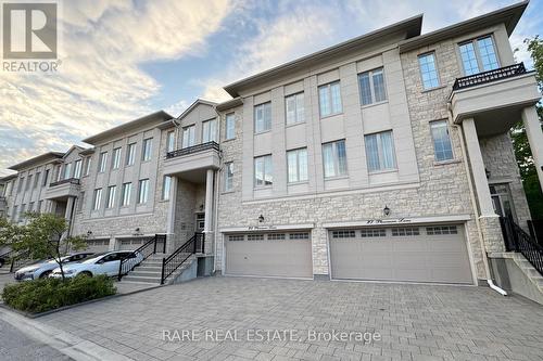 25 Plowman Lane, Richmond Hill, ON - Outdoor With Facade