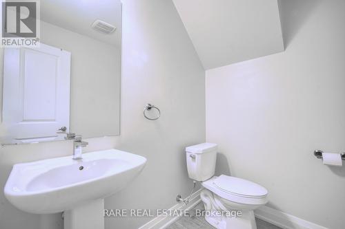 25 Plowman Lane, Richmond Hill, ON - Indoor Photo Showing Bathroom