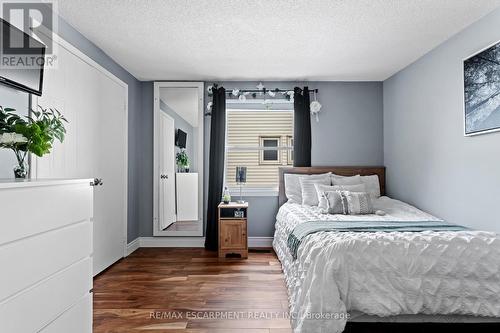 8 Karsh Crescent, Hamilton, ON - Indoor Photo Showing Bedroom