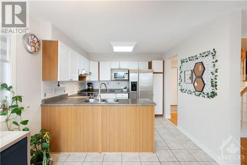 1986 Scully Way, Ottawa, ON - Indoor Photo Showing Kitchen With Double Sink