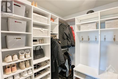 315 Wigwas Street, Ottawa, ON - Indoor With Storage