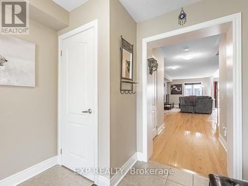 25 Dewell Crescent, Clarington, ON - Indoor Photo Showing Other Room