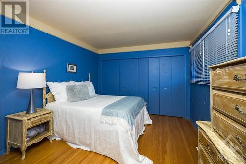 52 The Parkway, Ottawa, ON - Indoor Photo Showing Bedroom