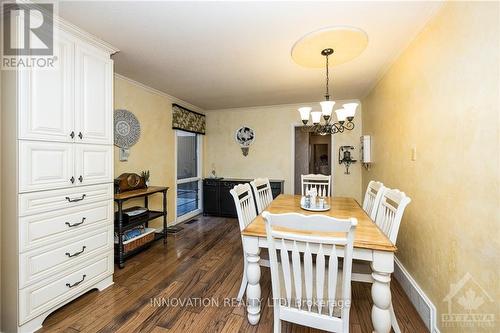 52 The Parkway, Ottawa, ON - Indoor Photo Showing Dining Room