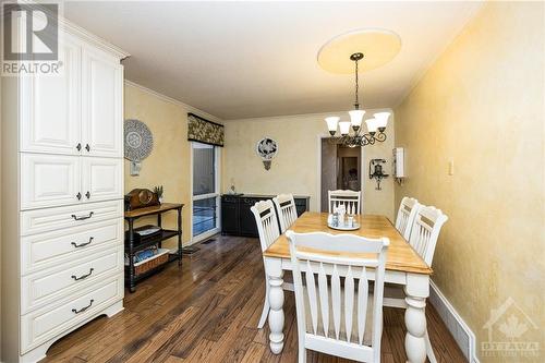 52 The Parkway, Ottawa, ON - Indoor Photo Showing Dining Room