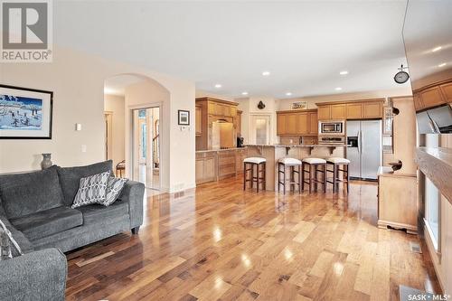 419 Greaves Crescent, Saskatoon, SK - Indoor Photo Showing Living Room