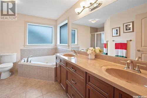 419 Greaves Crescent, Saskatoon, SK - Indoor Photo Showing Bathroom