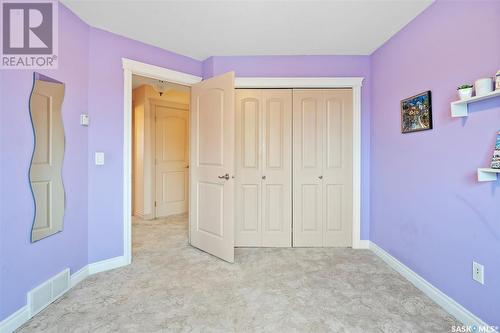 419 Greaves Crescent, Saskatoon, SK - Indoor Photo Showing Bedroom