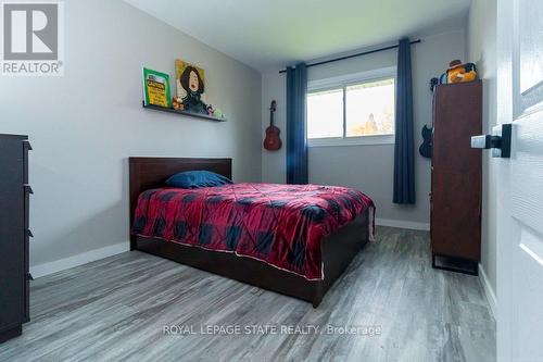 183 Sunnyridge Road, Hamilton, ON - Indoor Photo Showing Bedroom