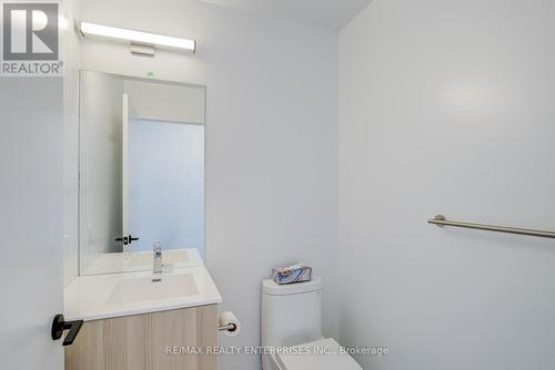 110 - 220 Missinnihe Way, Mississauga, ON - Indoor Photo Showing Bathroom