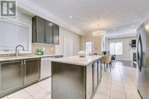 1268 Sim Place, Milton, ON - Indoor Photo Showing Kitchen With Upgraded Kitchen