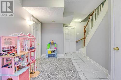 342 Sardinia Drive, Mississauga, ON - Indoor Photo Showing Other Room