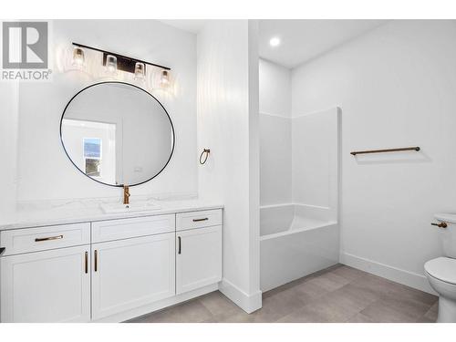 1179 Crestline Street, Kamloops, BC - Indoor Photo Showing Bathroom