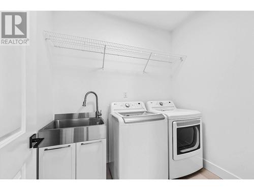 1179 Crestline Street, Kamloops, BC - Indoor Photo Showing Laundry Room