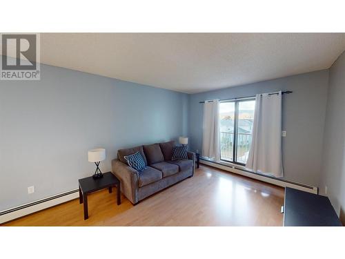 1108 23Rd Avenue N Unit# 310, Cranbrook, BC - Indoor Photo Showing Living Room