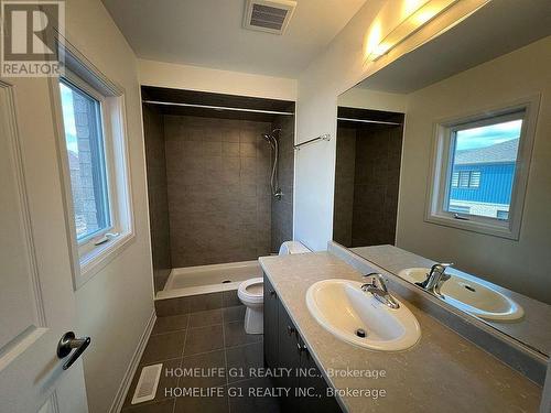 50 Port Crescent, Welland, ON - Indoor Photo Showing Bathroom