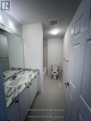 50 Port Crescent, Welland, ON - Indoor Photo Showing Bathroom