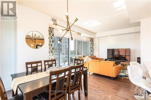 905 - 330 Titan, Ottawa, ON - Indoor Photo Showing Dining Room