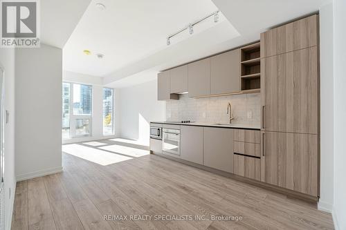 1512 - 55 Mercer Street, Toronto, ON - Indoor Photo Showing Kitchen