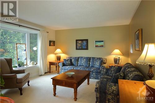 Family Room - 797 Eighth Concession Road, Westport, ON - Indoor Photo Showing Living Room