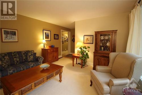 Family Room - 797 Eighth Concession Road, Westport, ON - Indoor Photo Showing Living Room