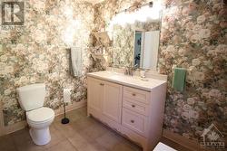 Large Bathroom - 