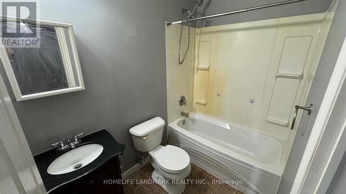 1260 King Street E, Cambridge, ON - Indoor Photo Showing Bathroom