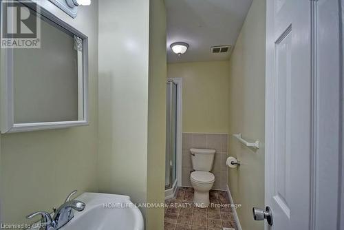 1260 King Street E, Cambridge, ON - Indoor Photo Showing Bathroom