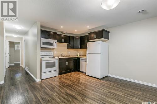 2253 Quebec Street, Regina, SK - Indoor Photo Showing Kitchen