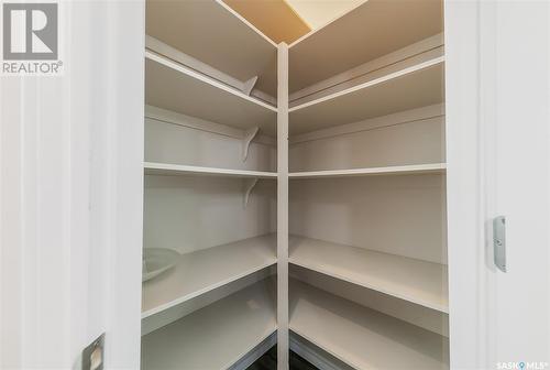 2253 Quebec Street, Regina, SK - Indoor With Storage