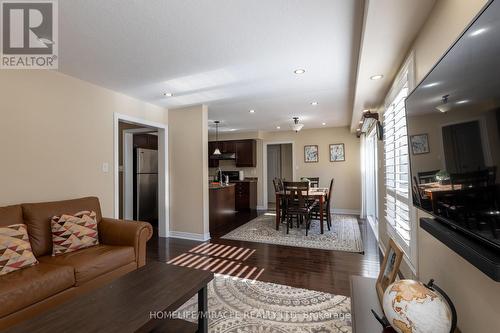 24 Triller Avenue, Cambridge, ON - Indoor Photo Showing Living Room