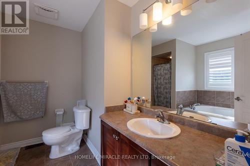 24 Triller Avenue, Cambridge, ON - Indoor Photo Showing Bathroom