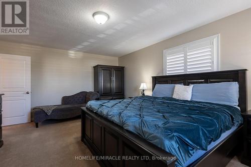 24 Triller Avenue, Cambridge, ON - Indoor Photo Showing Bedroom