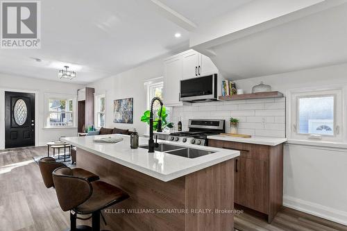 217 York Street, St. Catharines, ON - Indoor Photo Showing Kitchen With Double Sink With Upgraded Kitchen