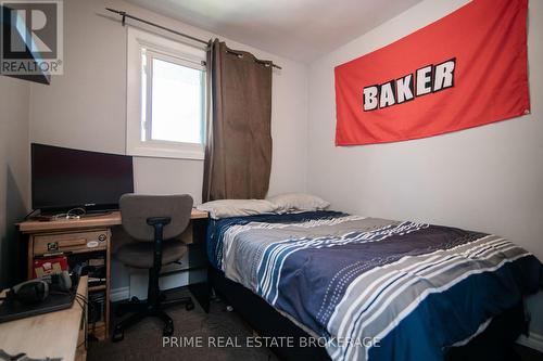 135 Semenym Avenue, Chatham-Kent (Chatham), ON - Indoor Photo Showing Bedroom