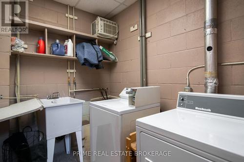 135 Semenym Avenue, Chatham-Kent (Chatham), ON - Indoor Photo Showing Laundry Room